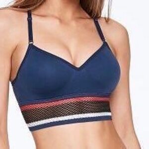 Victoria's Secret Cool & Comfy Seamless T-Strap Sports Bra